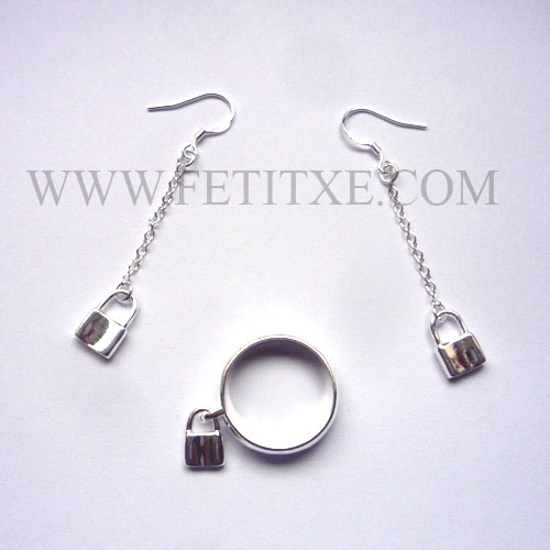 CONJUNTO ANILLO Y PENDIENTES CANDADO BDSM 925 PLATA 8484